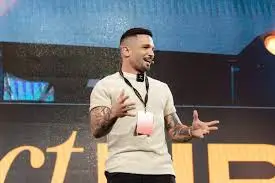 Adri Kastel en escenario