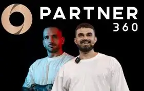 Adri Kastel y Fabio Serna en evento Partner 360